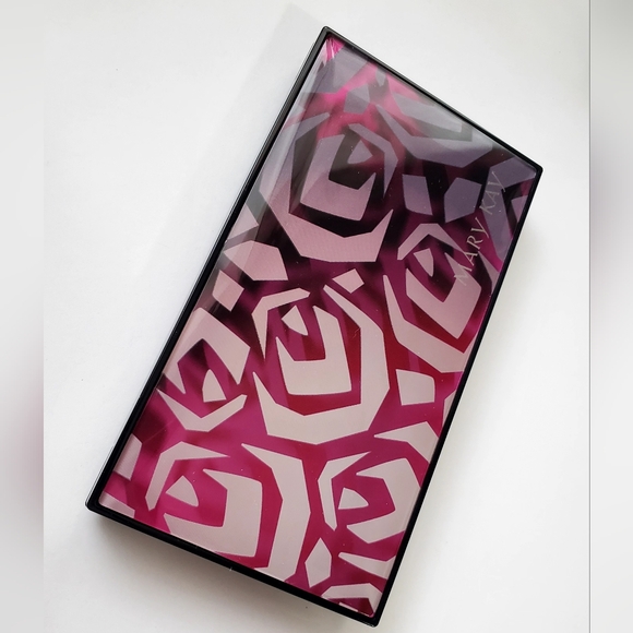 Mary Kay pink & black Perfect Palette makeup compact refillable - Picture 2 of 8